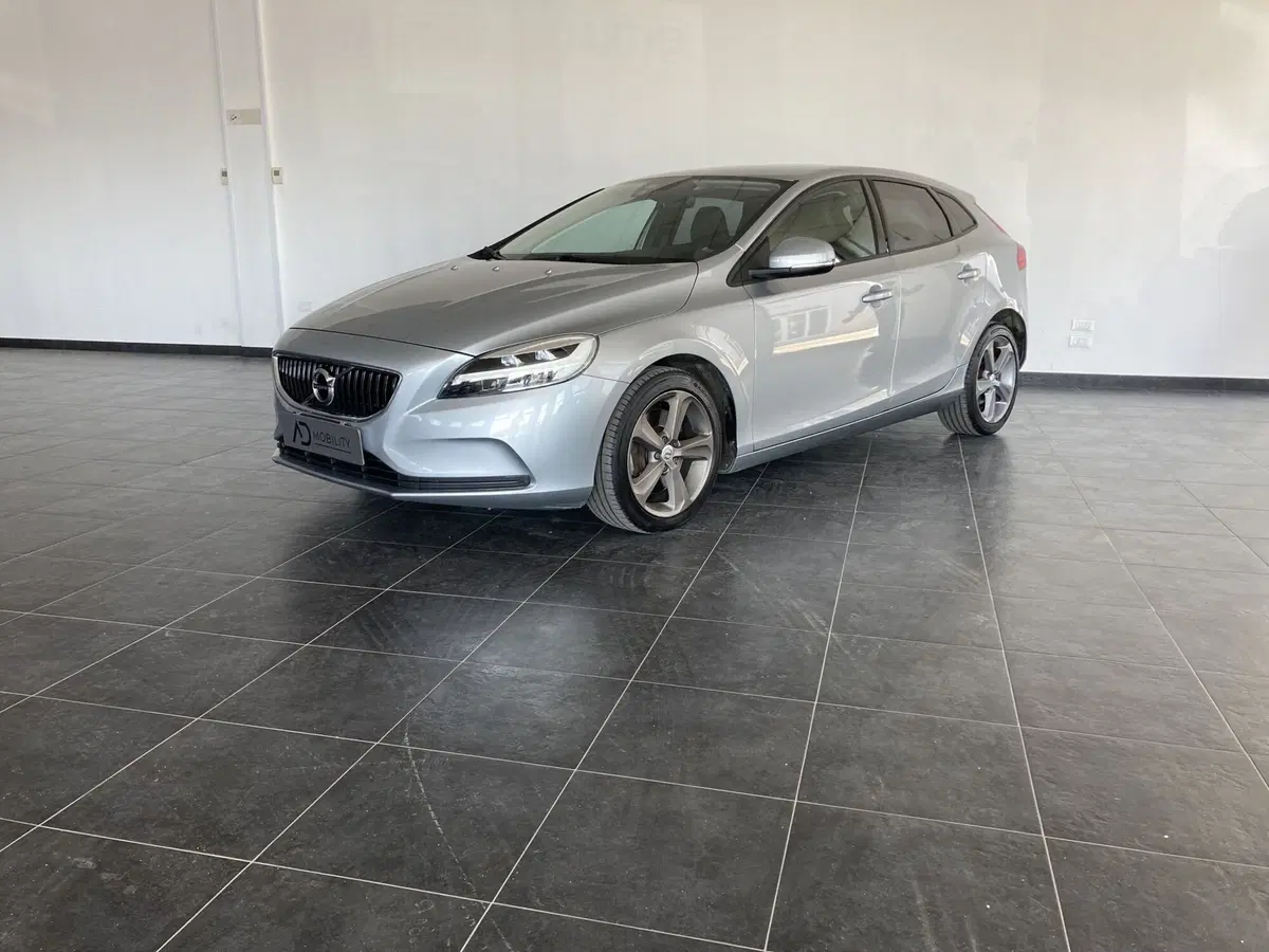 Volvo V40 usata a Foggia