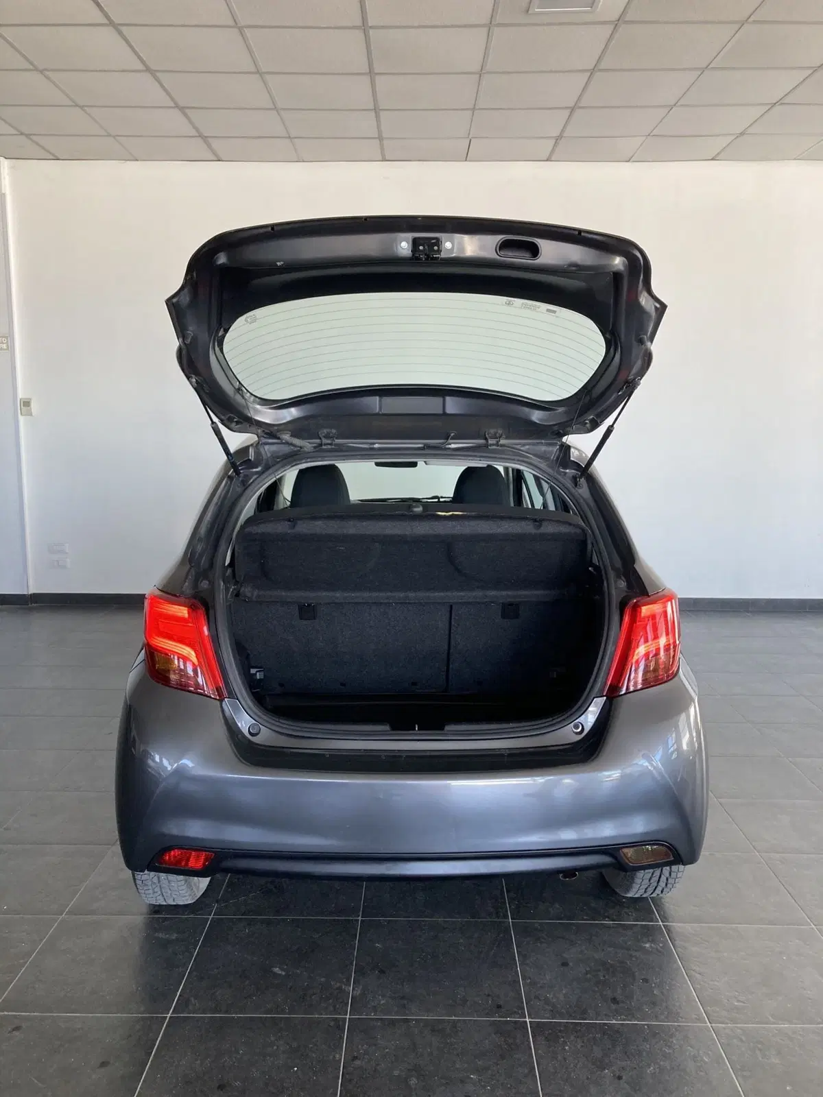 Toyota Yaris usata a Foggia (10)