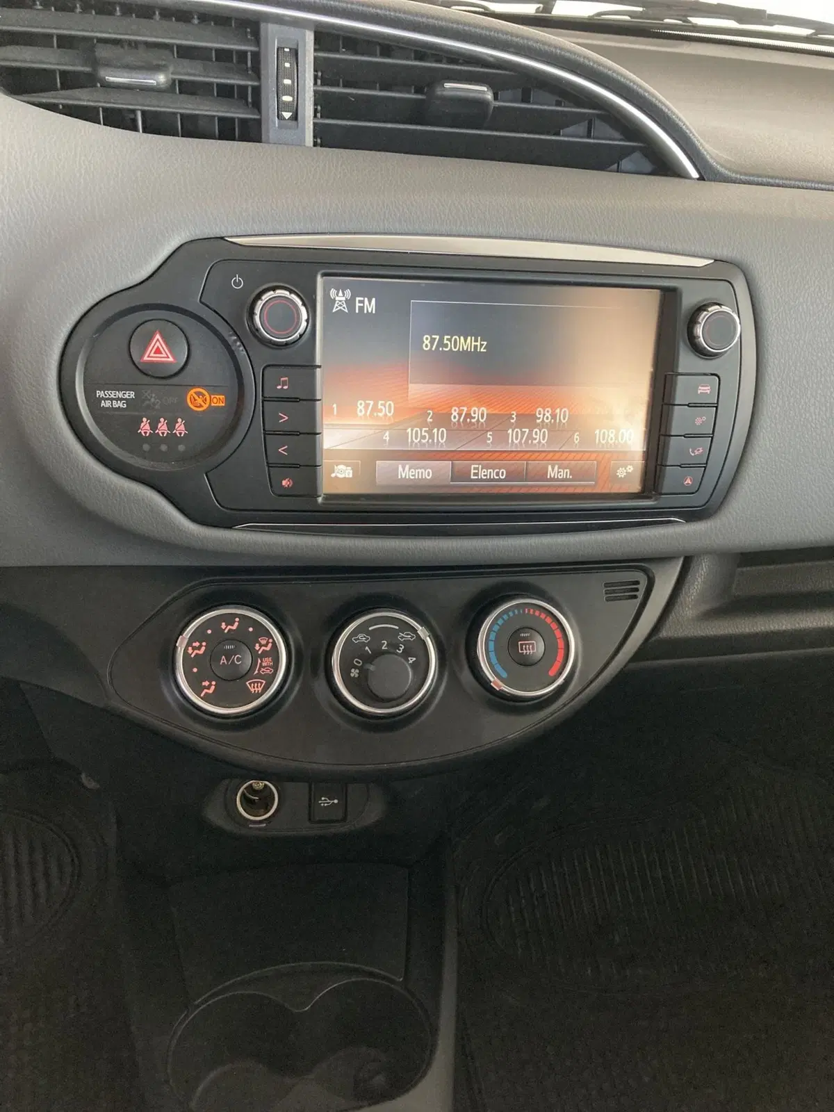 Toyota Yaris usata a Foggia (14)
