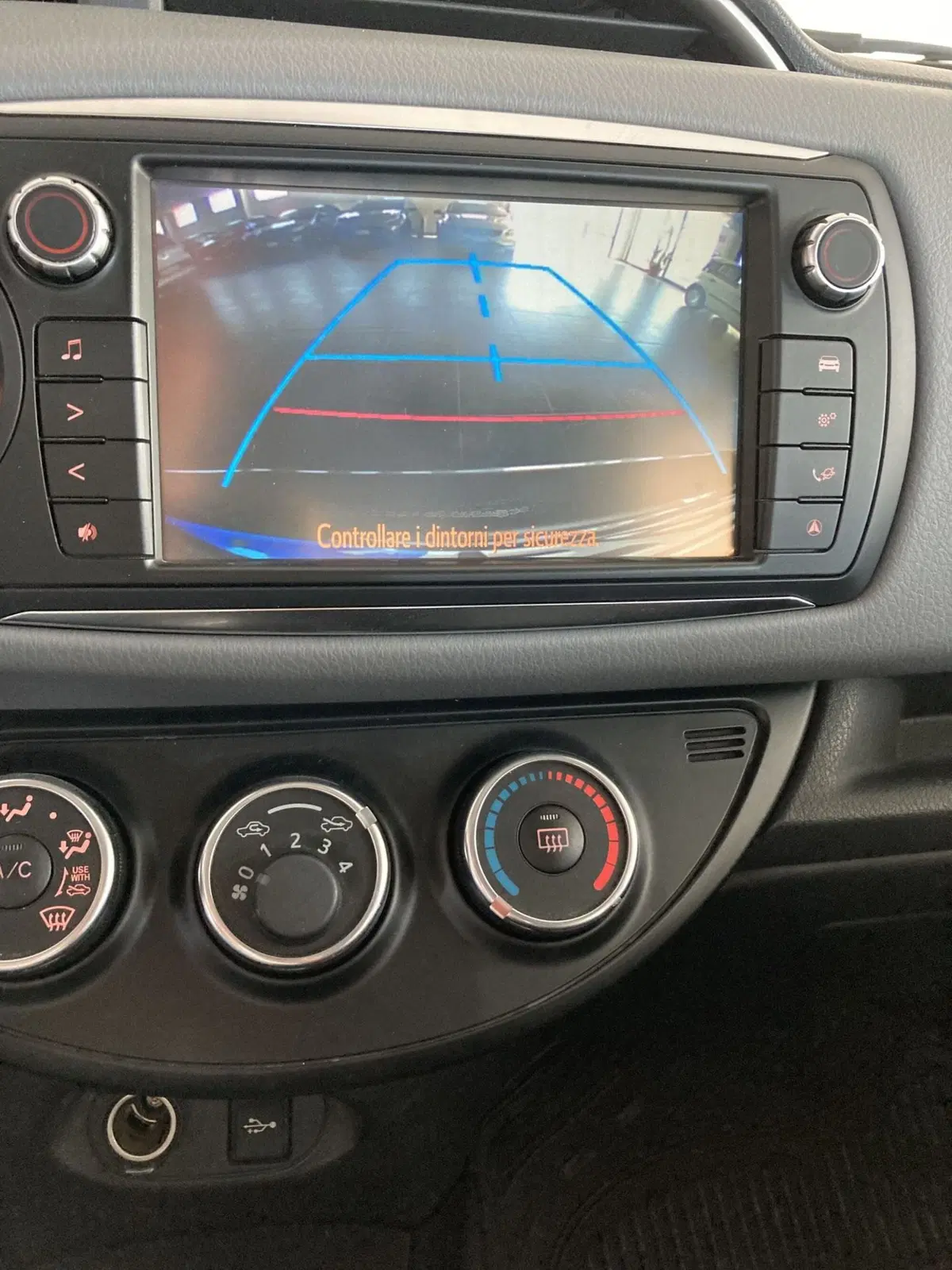 Toyota Yaris usata a Foggia (15)