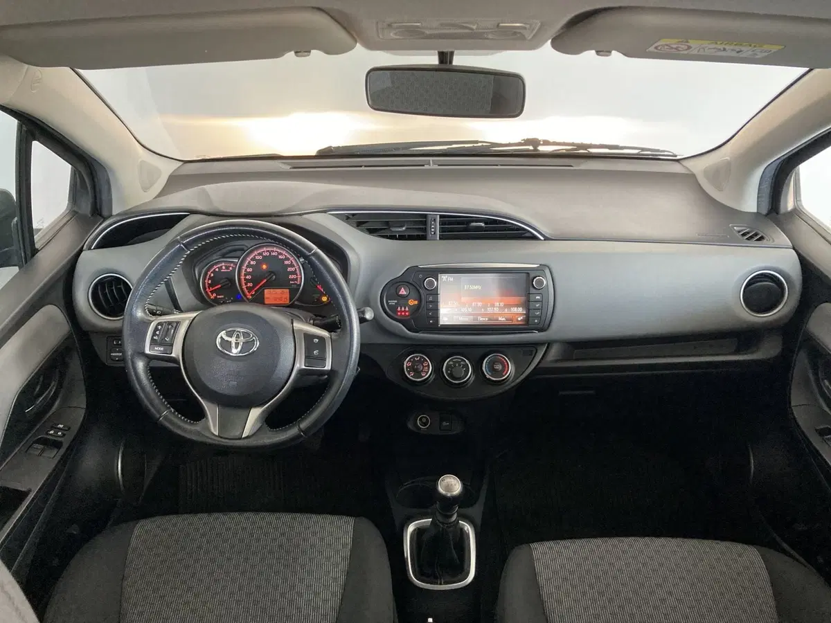 Toyota Yaris usata a Foggia (16)