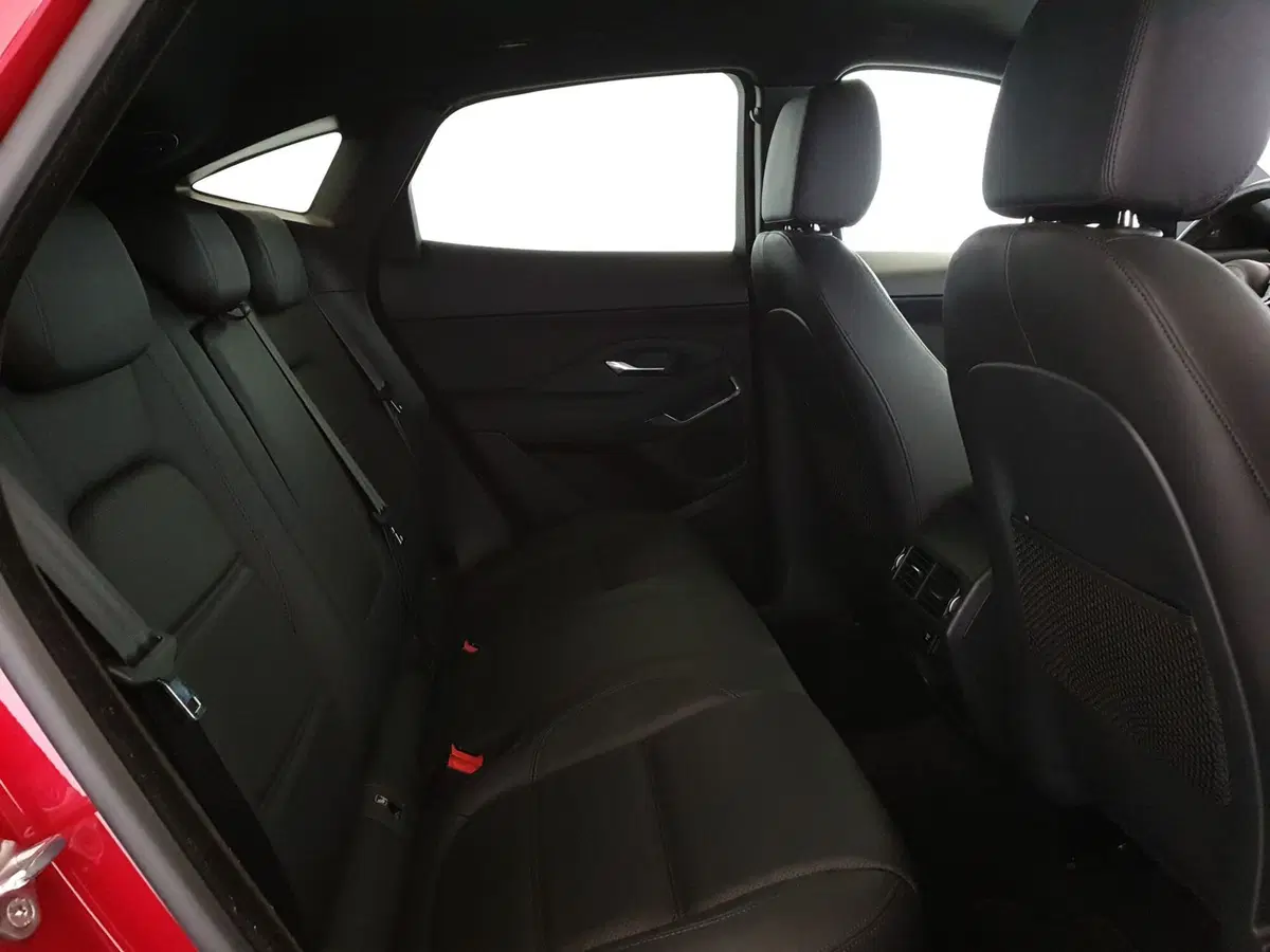 Jaguar E-Pace usata a Monza e Brianza (5)