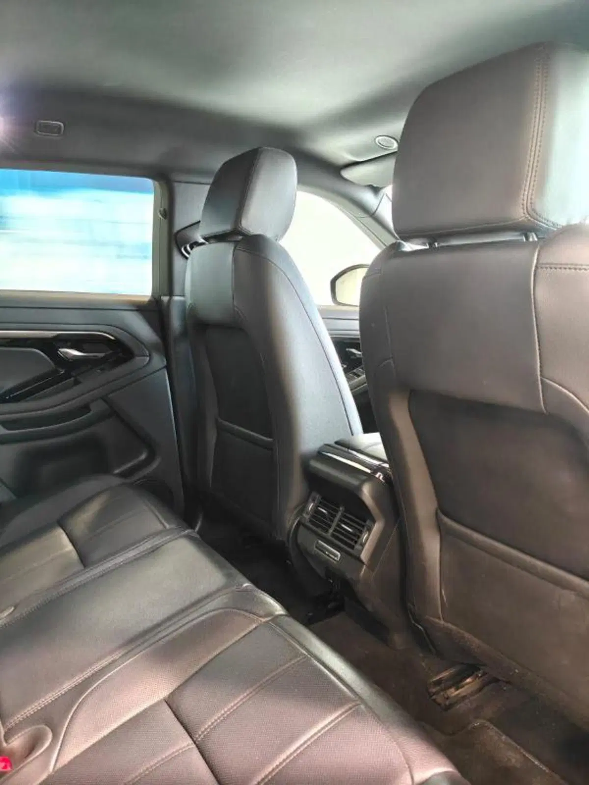 Land Rover Range Rover Evoque usata a Venezia (3)