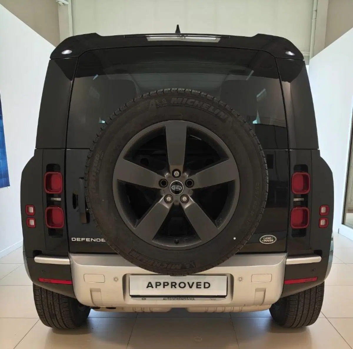 Land Rover Defender usata a Venezia (15)
