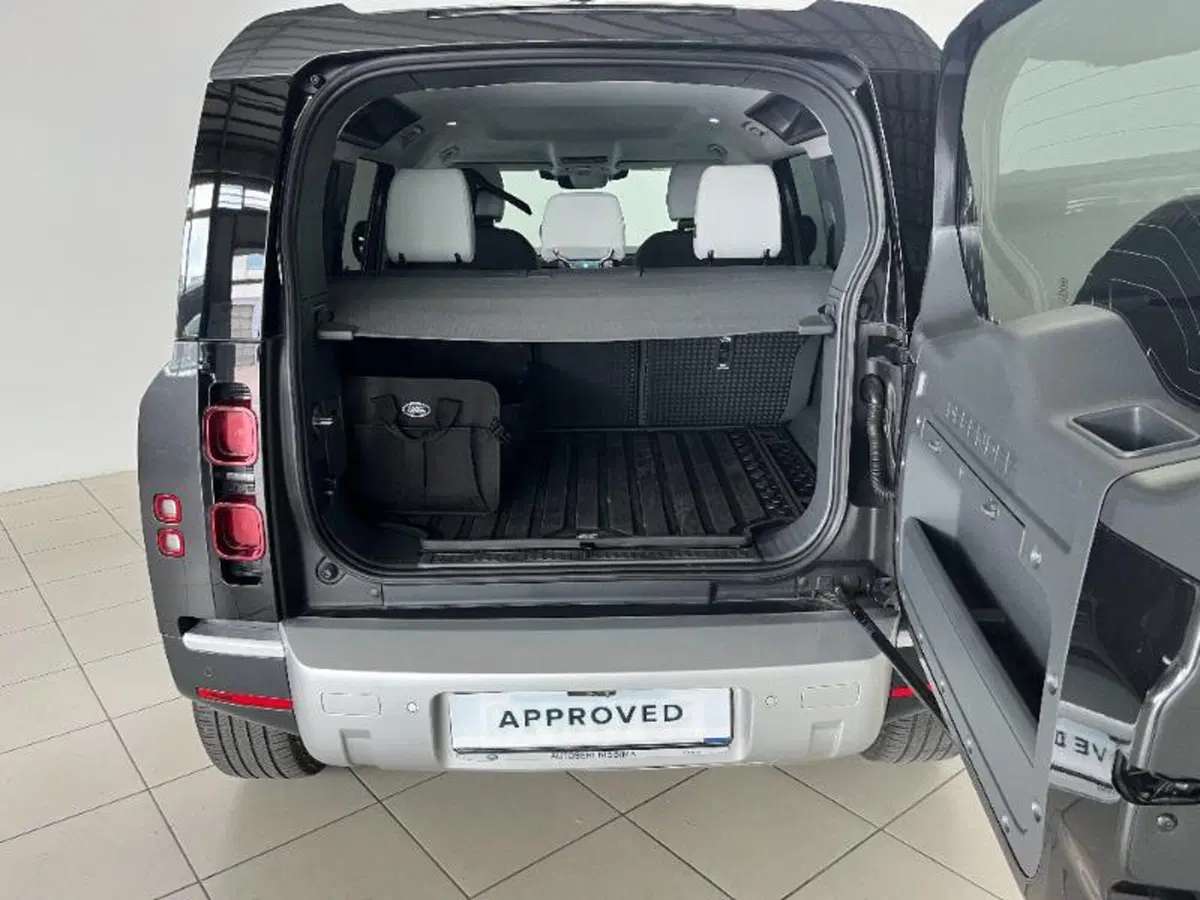 Land Rover Defender usata a Venezia (11)