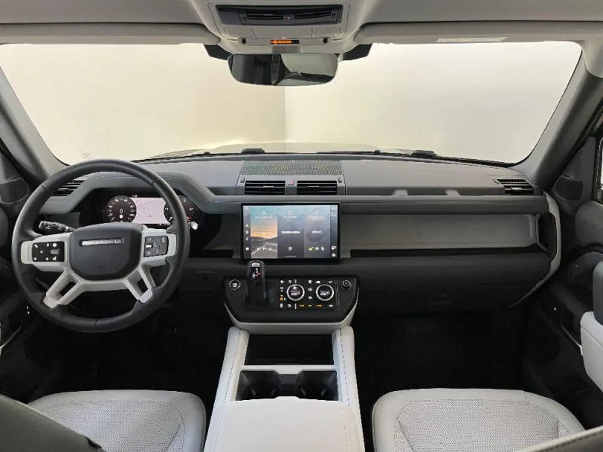 Land Rover Defender usata a Venezia (20)