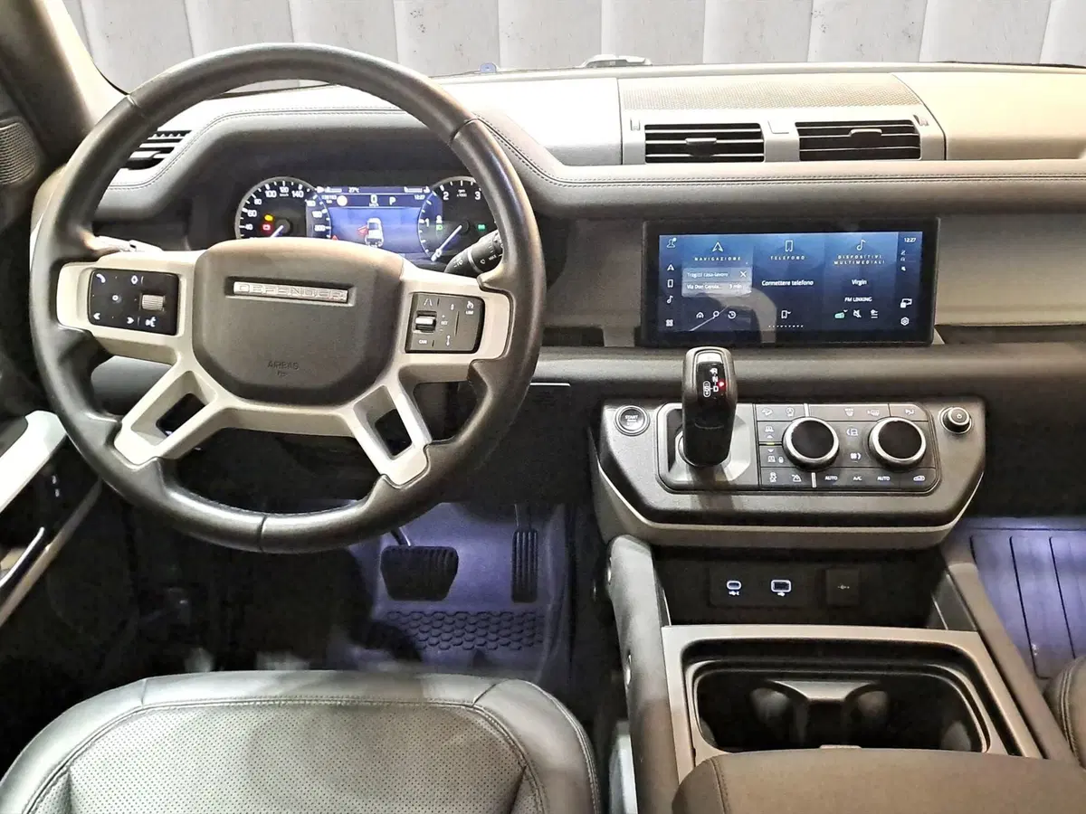 Land Rover Defender usata a Pavia (4)