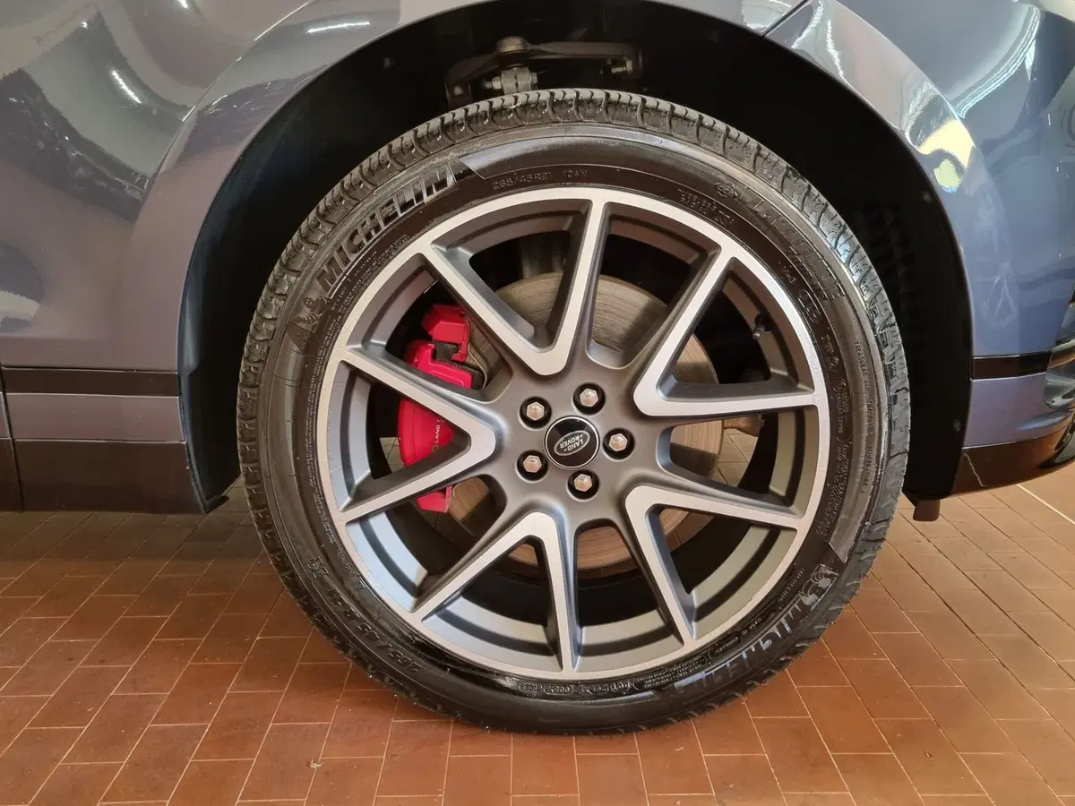 Land Rover Range Rover Velar usata a Brescia (9)