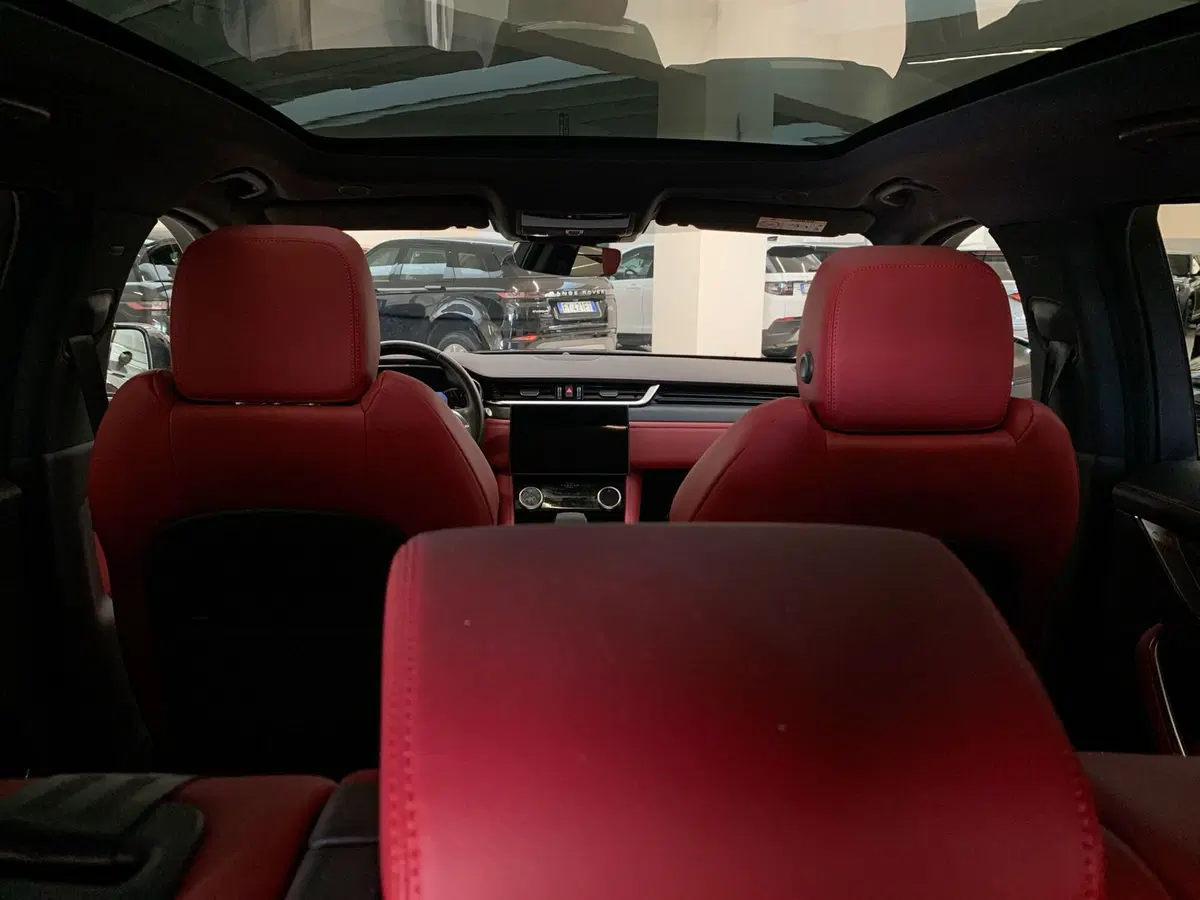 Jaguar F-Pace usata a Modena (12)