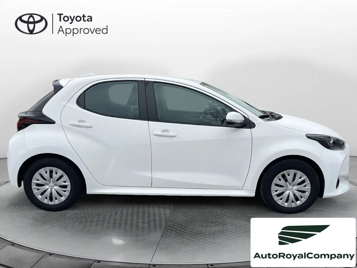 Toyota Yaris usata a Roma (8)