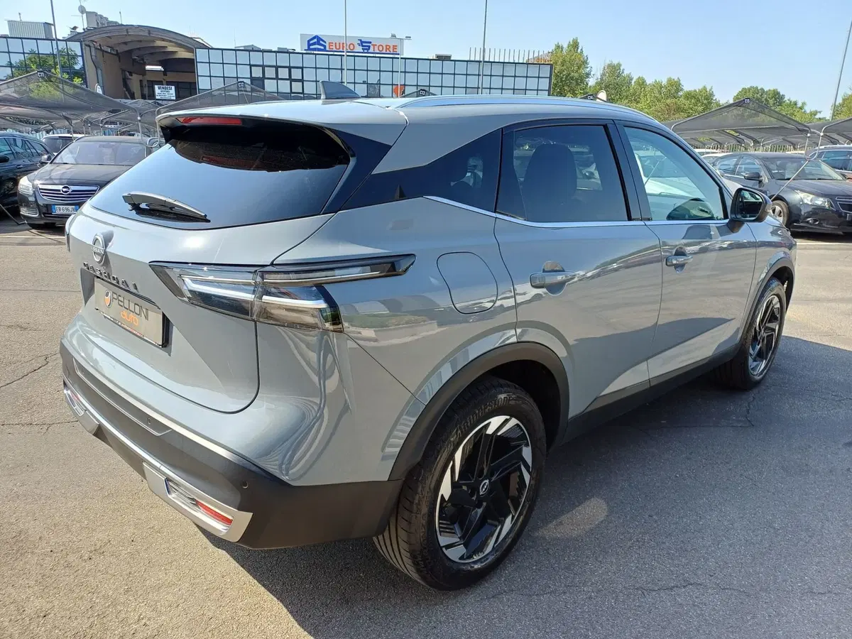 Nissan Qashqai usata a Modena (6)