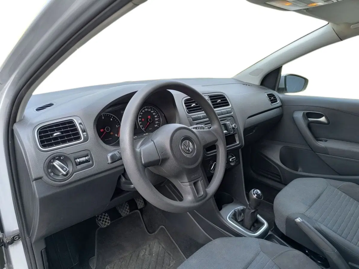 Volkswagen Polo usata a Udine (10)
