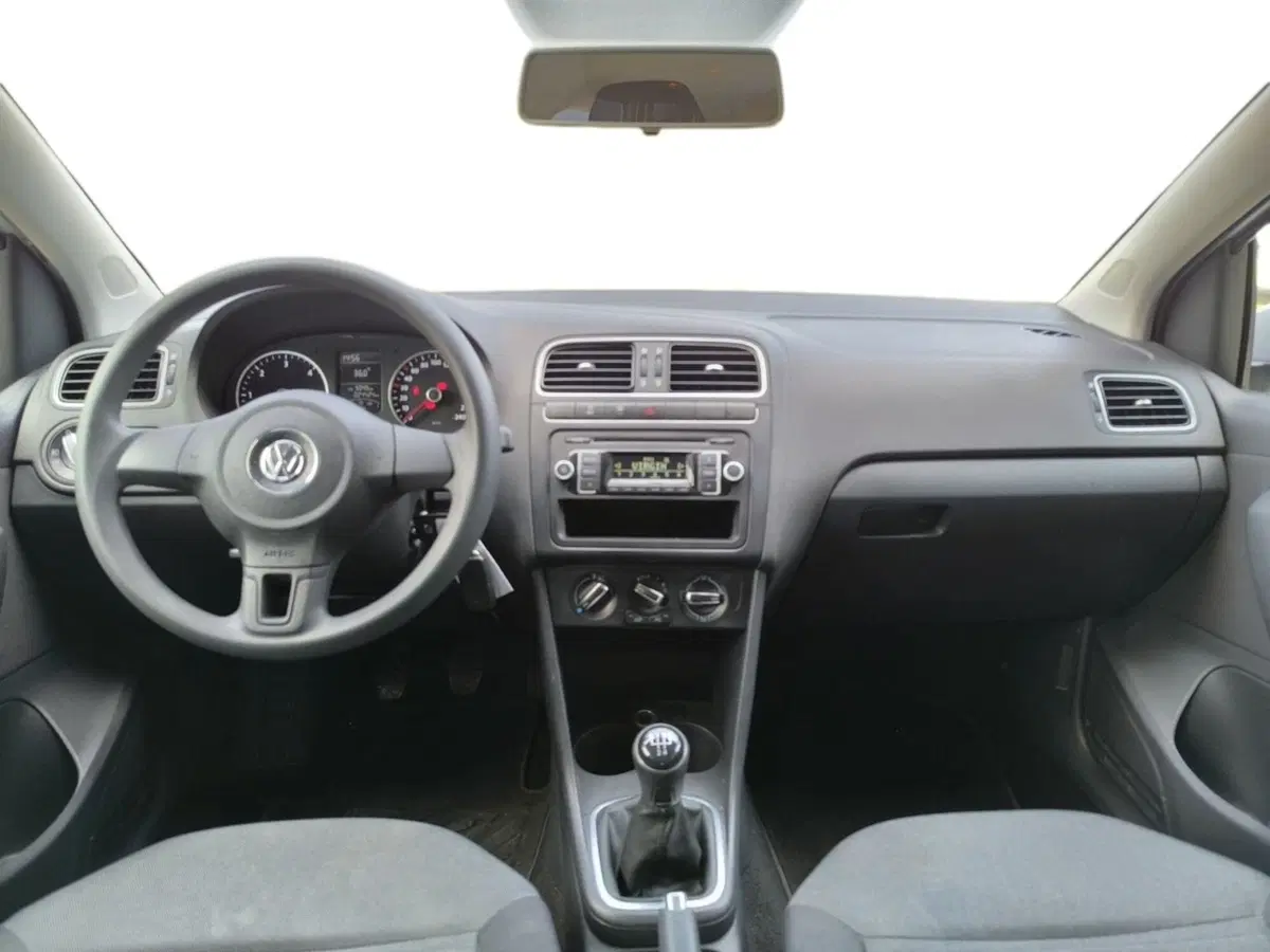 Volkswagen Polo usata a Udine (11)