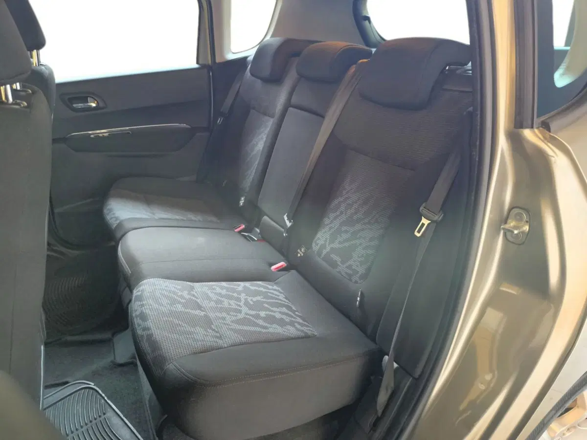 Peugeot 3008 usata a Udine (9)