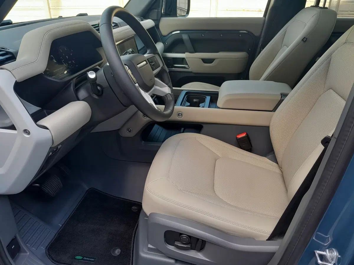 Land Rover Defender usata a Cuneo (16)
