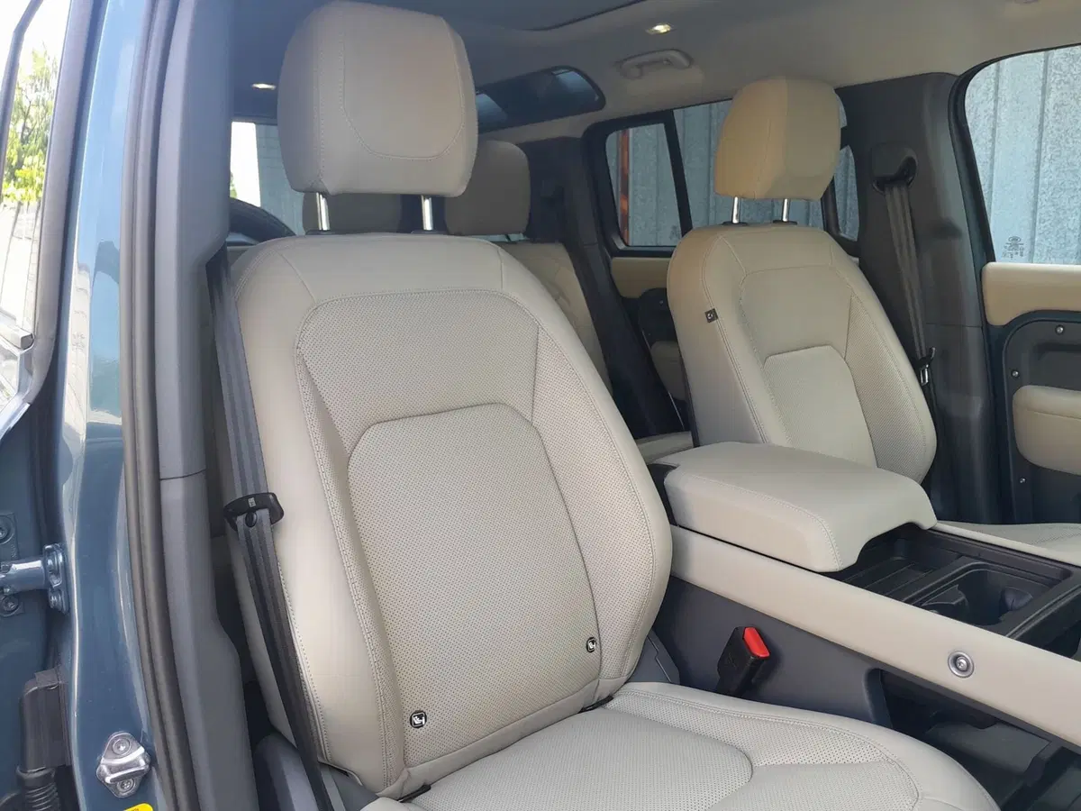 Land Rover Defender usata a Cuneo (19)