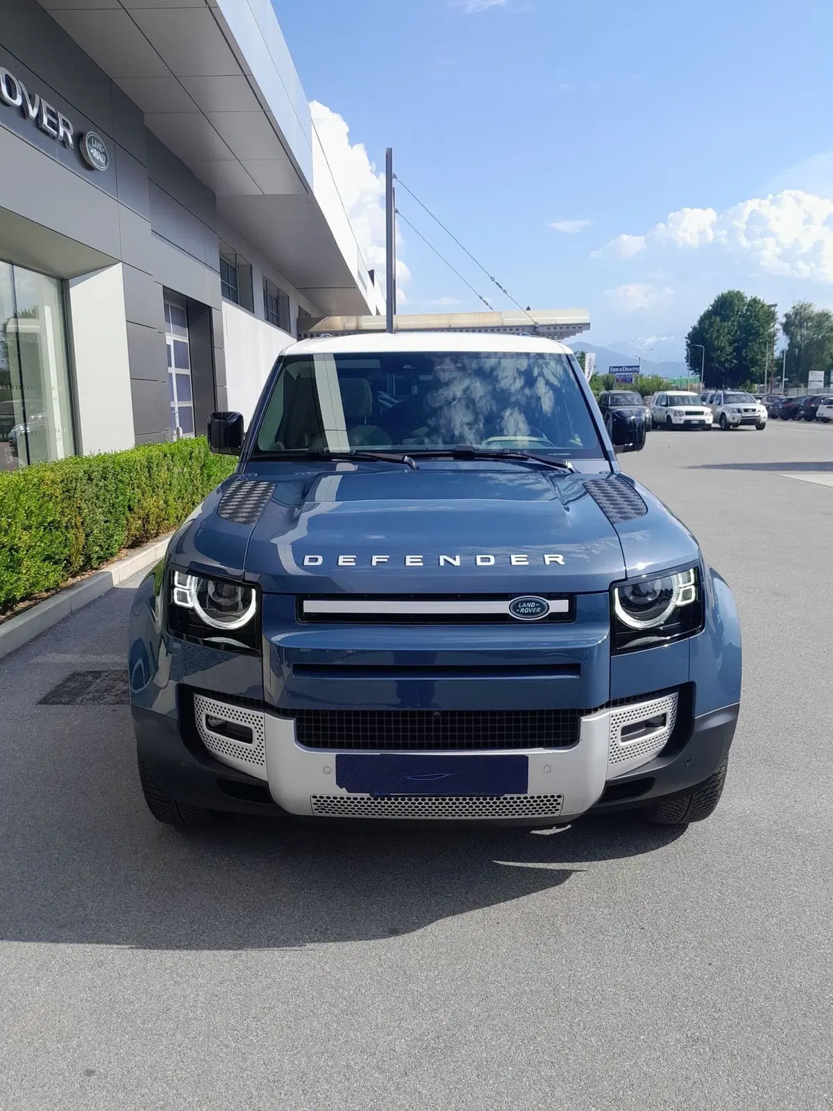 Land Rover Defender usata a Cuneo (2)