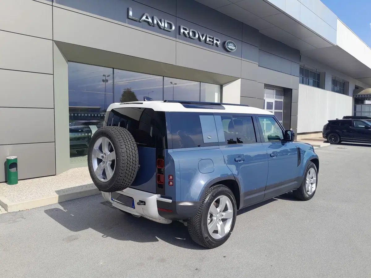 Land Rover Defender usata a Cuneo (8)