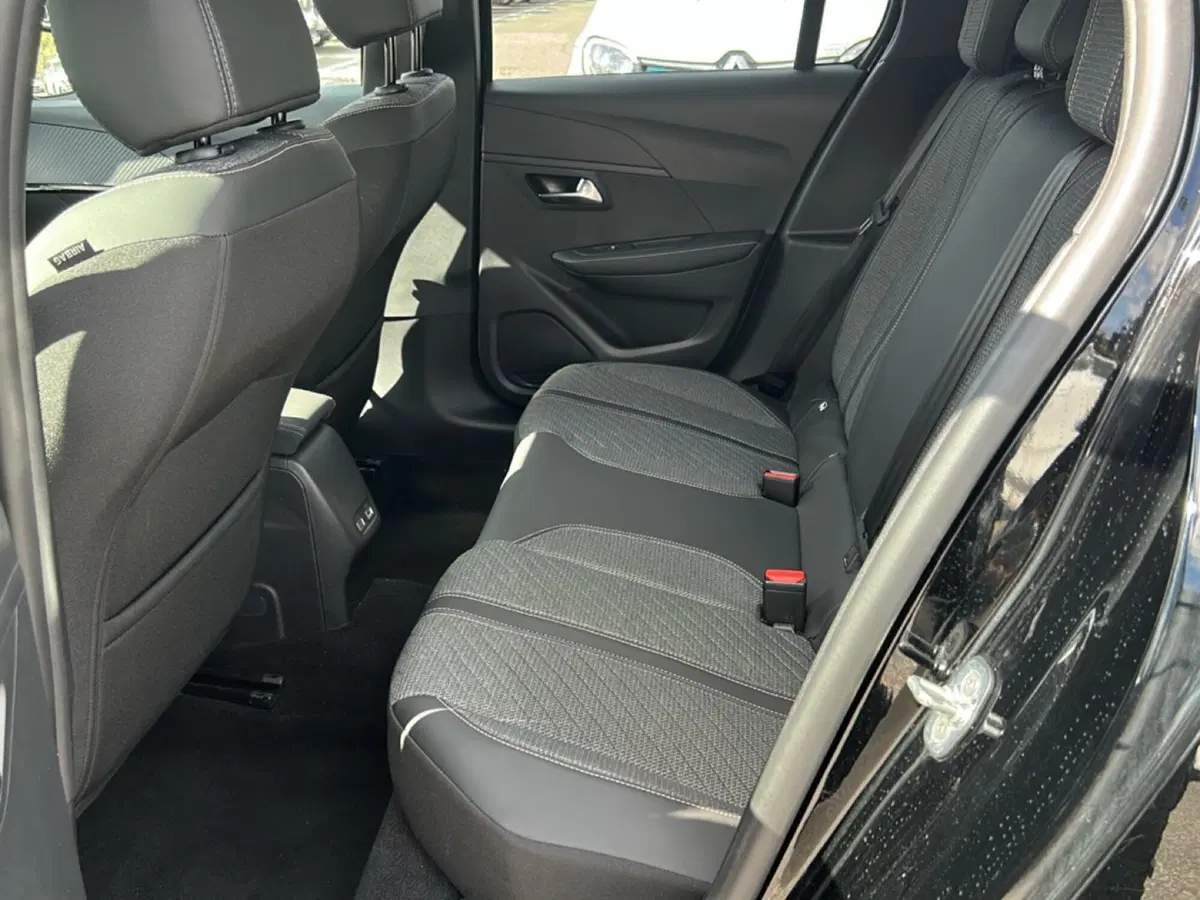 Peugeot 208 usata a Latina (13)