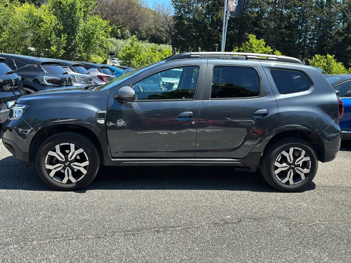 Dacia Duster usata a Latina (7)