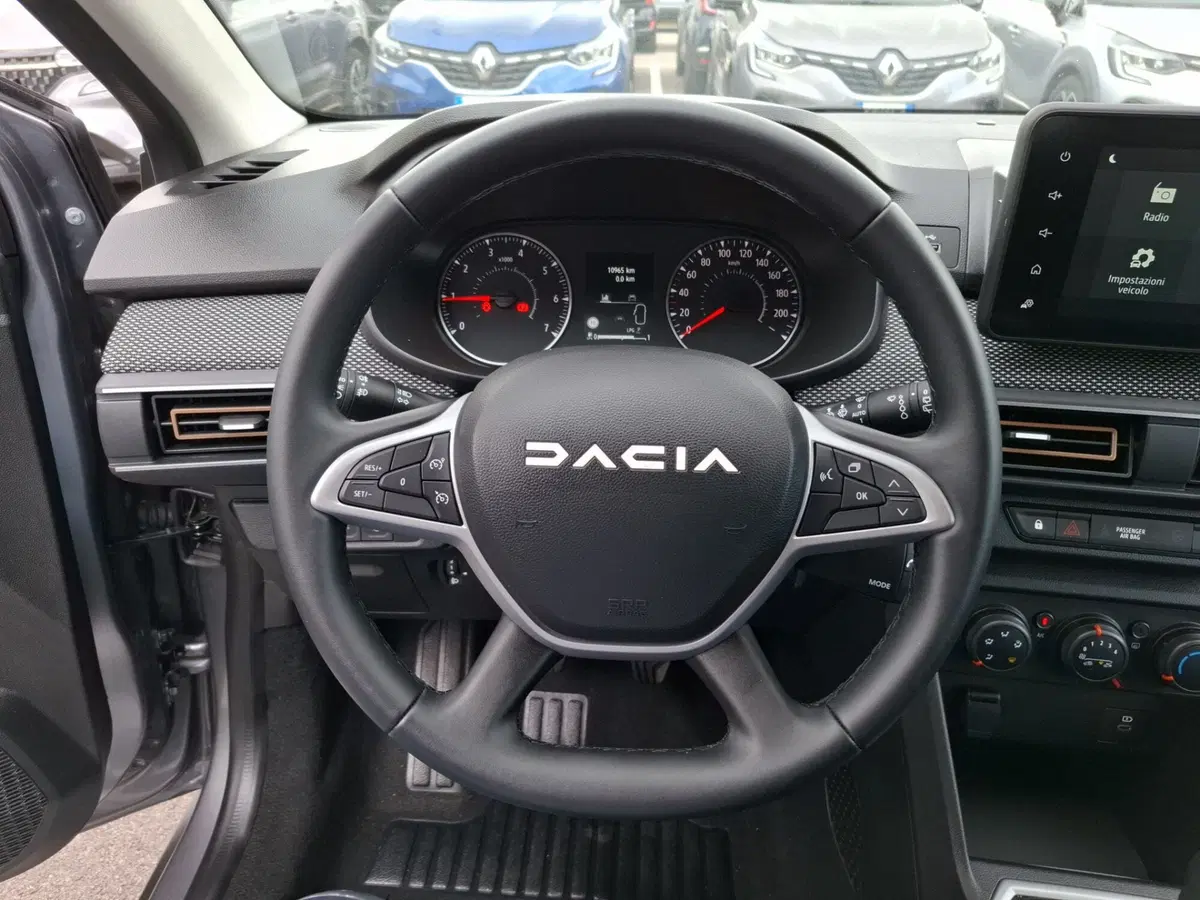 Dacia Sandero usata a Roma (13)