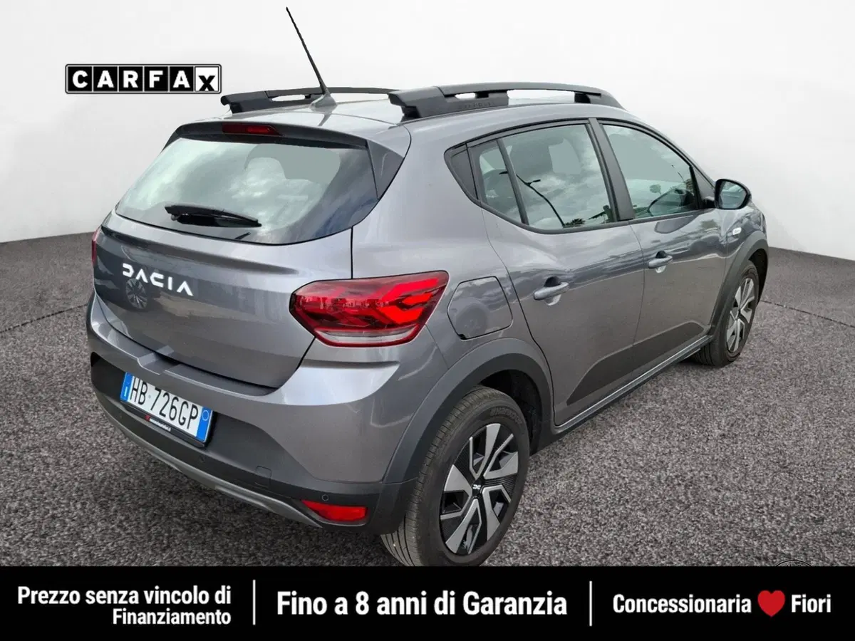 Dacia Sandero usata a Roma (3)
