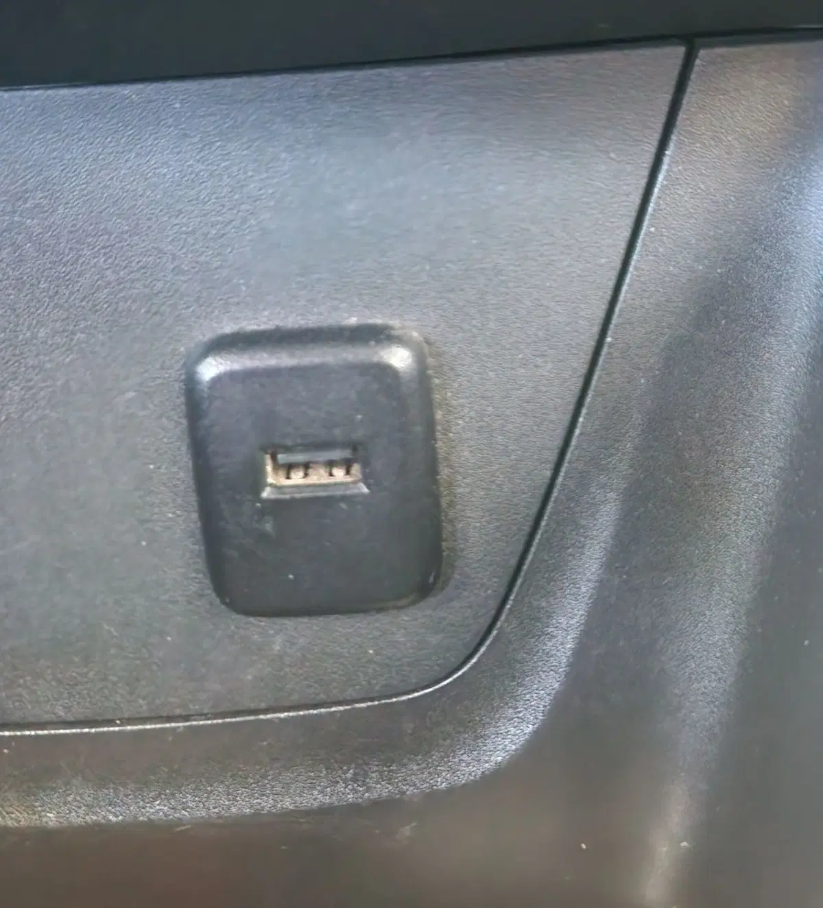 Opel Crossland X usata a Terni (14)