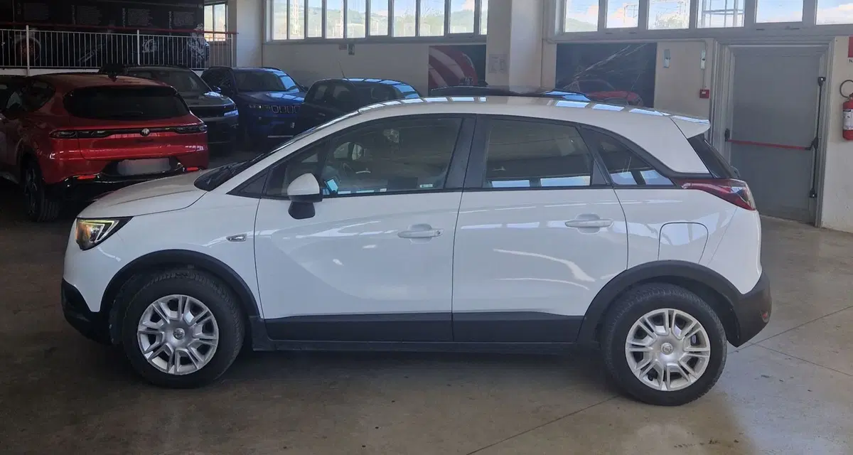 Opel Crossland X usata a Terni (3)