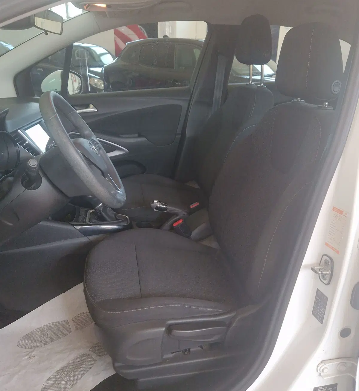 Opel Crossland X usata a Terni (7)