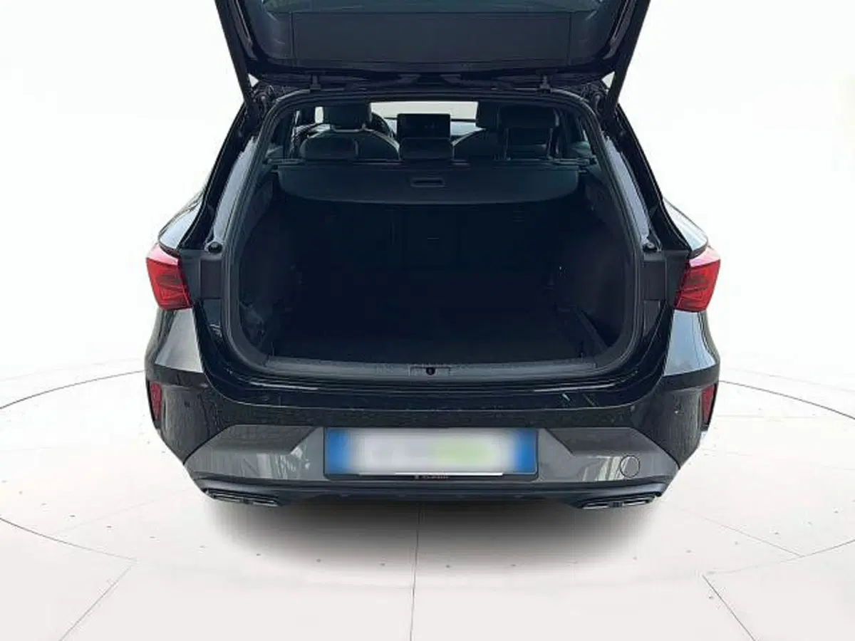 Cupra Leon Station Wagon nuova a Vicenza (11)