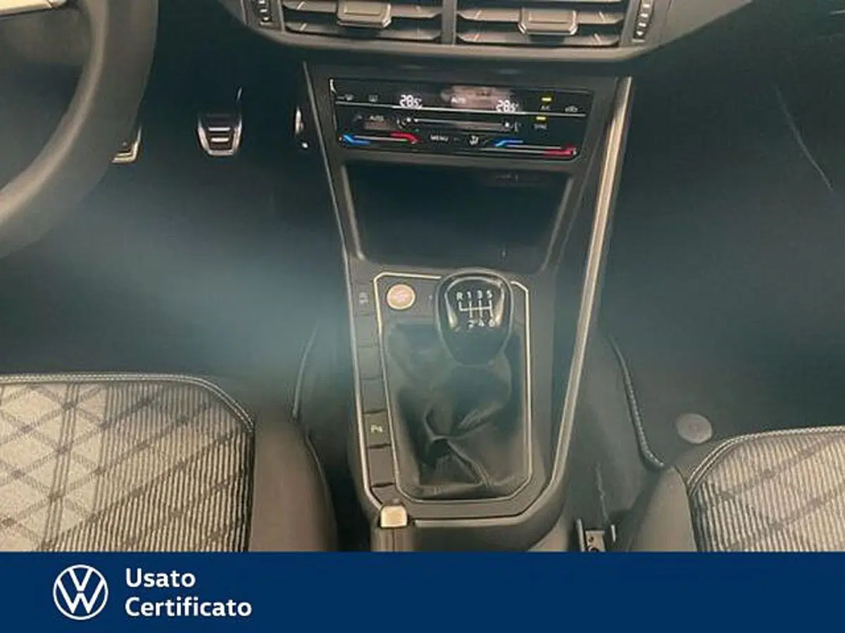 Volkswagen Taigo nuova a Vicenza (11)