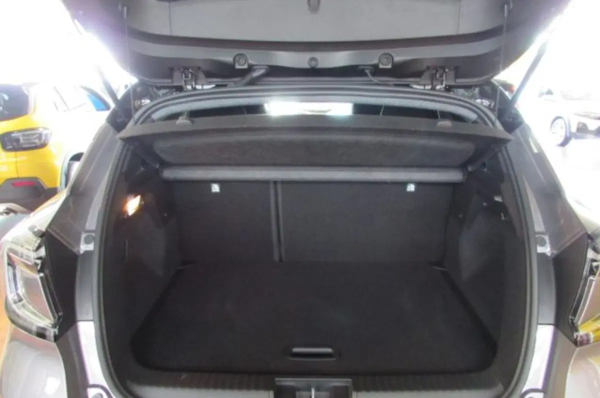 Renault Captur nuova a Milano (12)