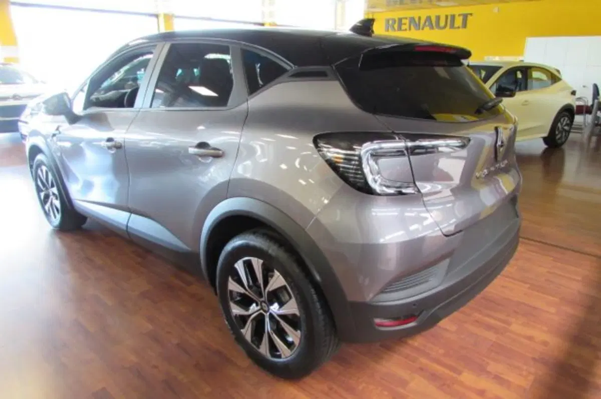 Renault Captur nuova a Milano (4)