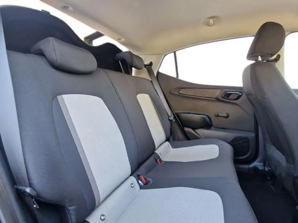 Hyundai i10 usata a Salerno (14)