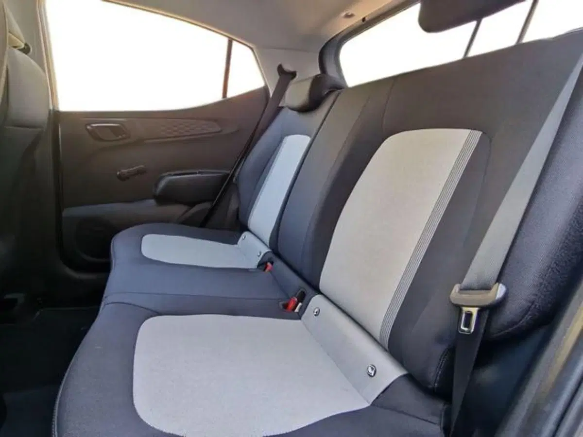 Hyundai i10 usata a Salerno (15)