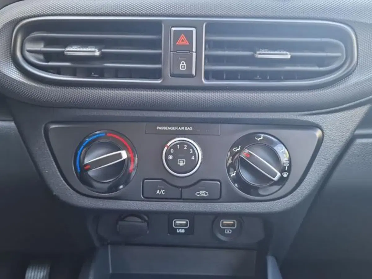 Hyundai i10 usata a Salerno (18)