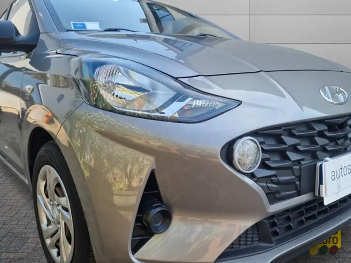 Hyundai i10 usata a Salerno (8)