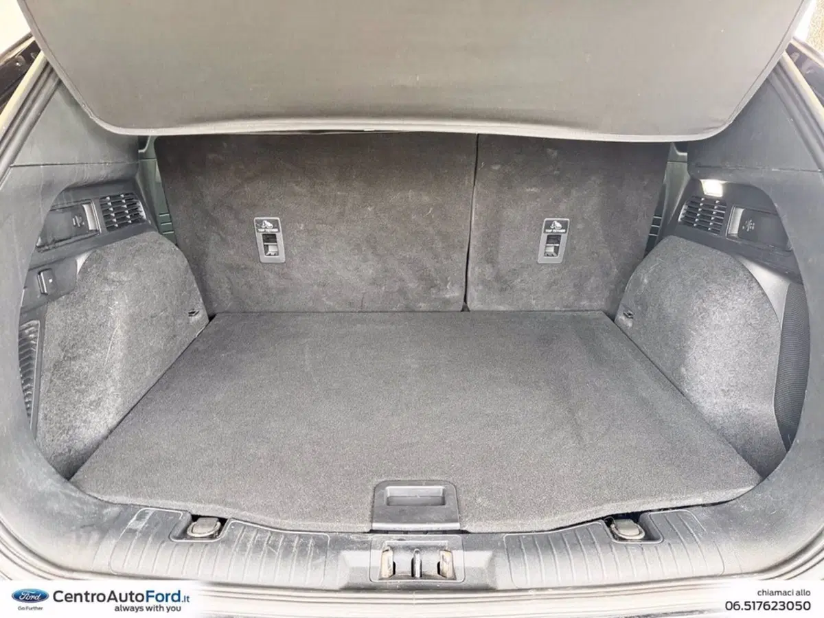 Ford Kuga usata a Roma (10)
