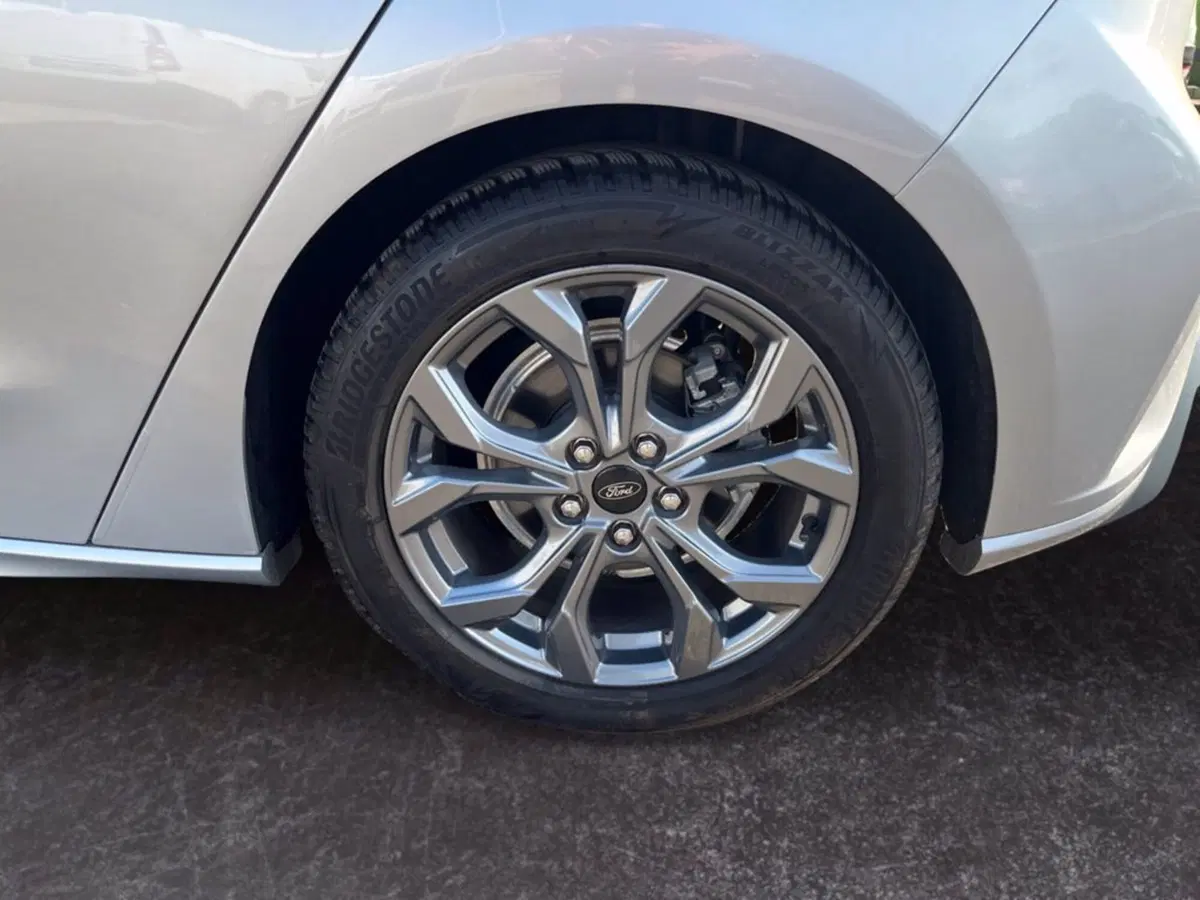 Ford Focus usata a Milano (9)