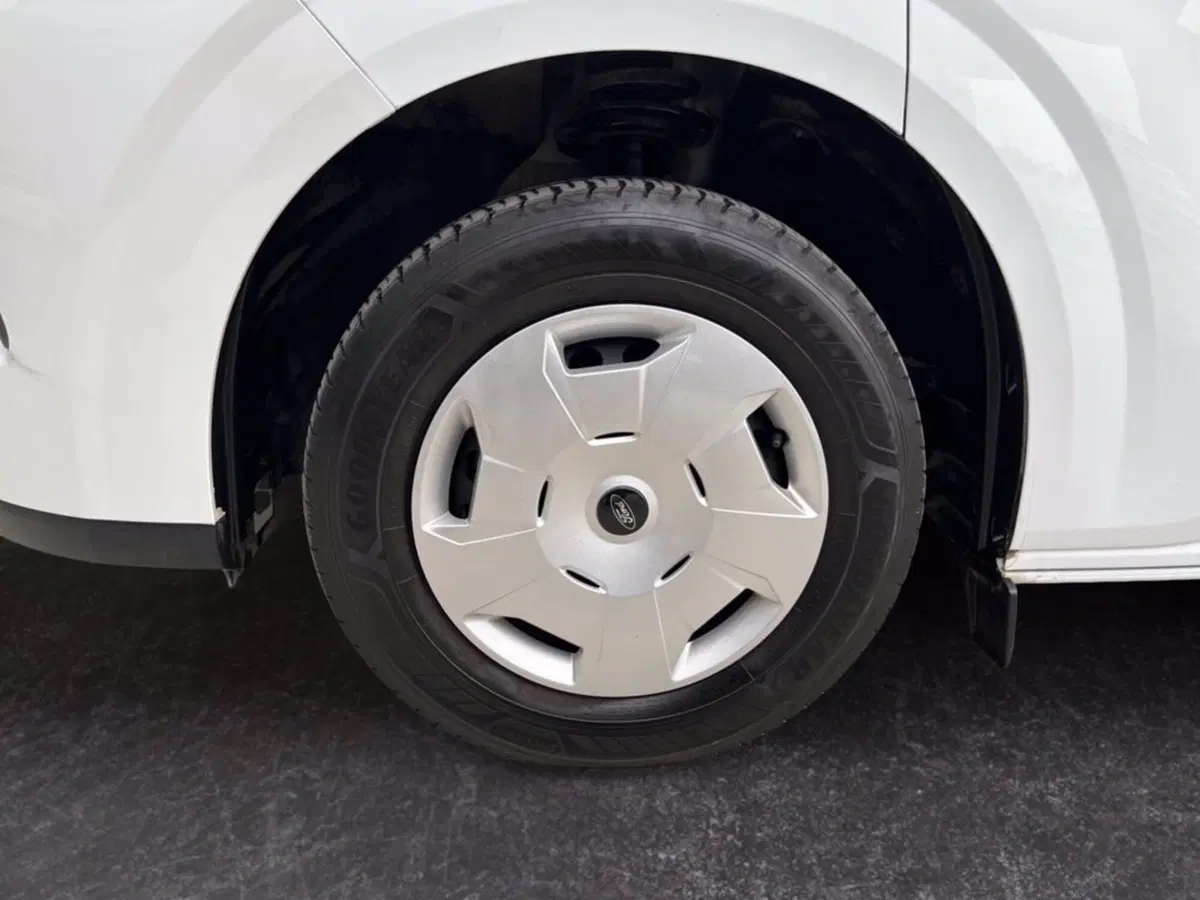 Ford Transit Custom Furgone usata a Milano (9)
