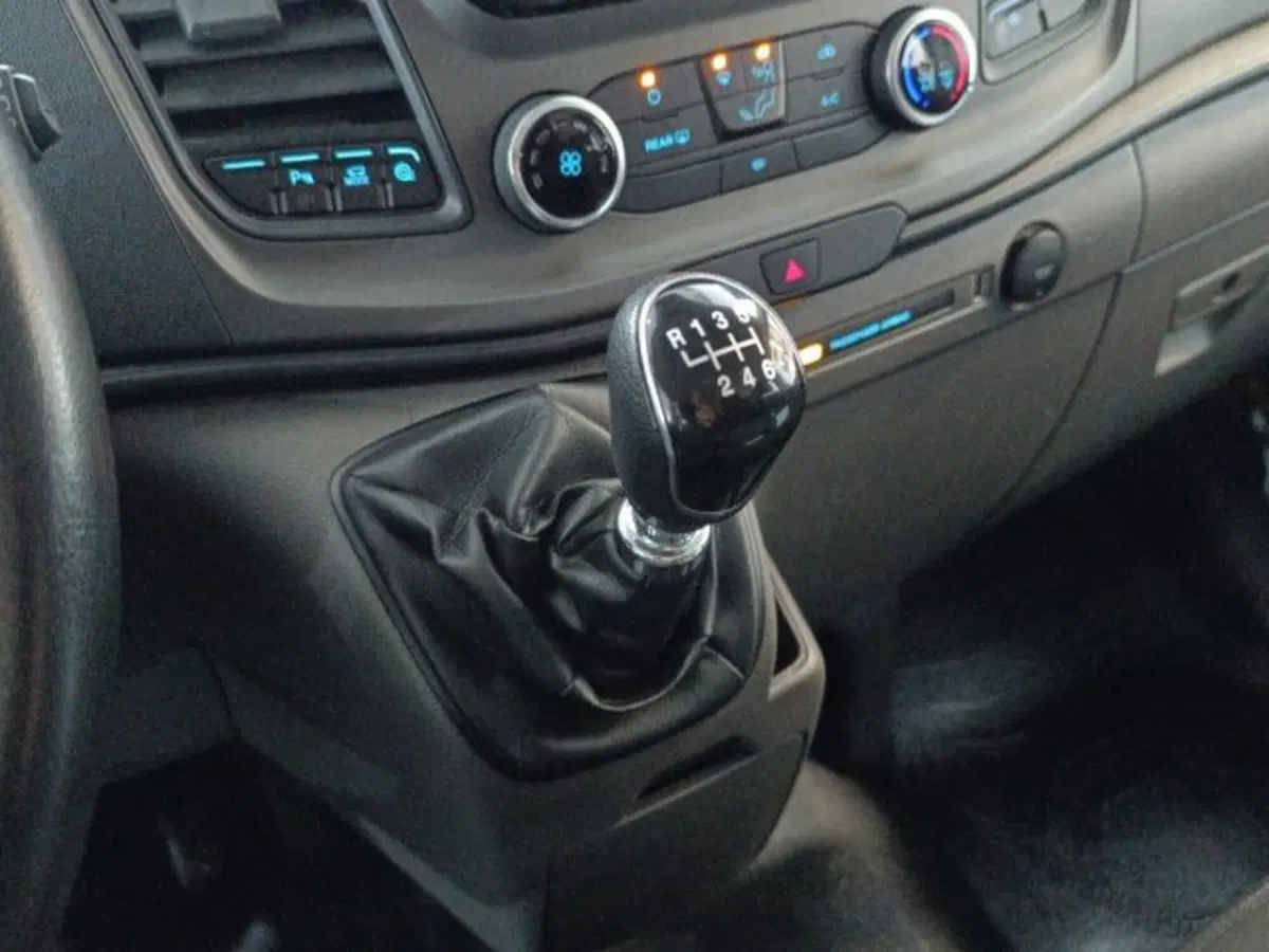 Ford Transit Custom Furgone usata a Catania (8)