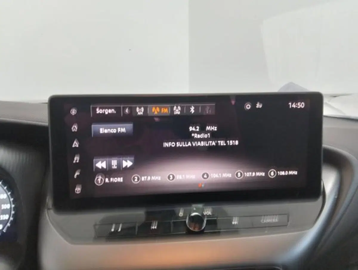 Nissan Juke usata a Como (11)