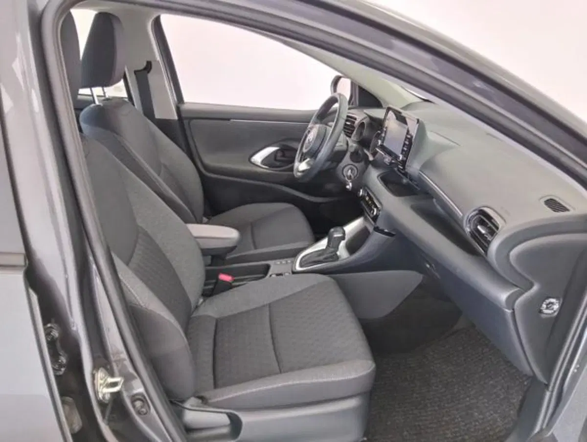 Toyota Yaris Cross usata a Como (2)
