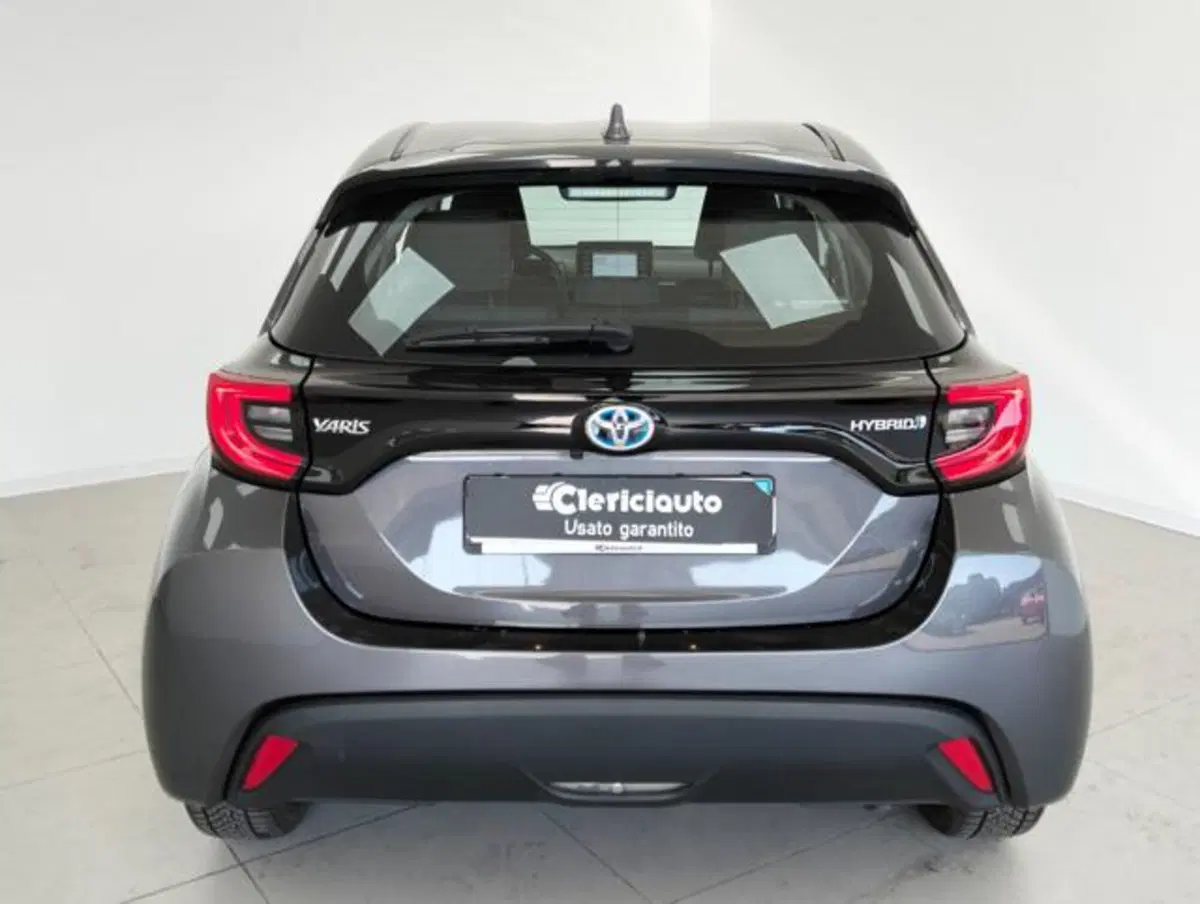 Toyota Yaris Cross usata a Como (5)