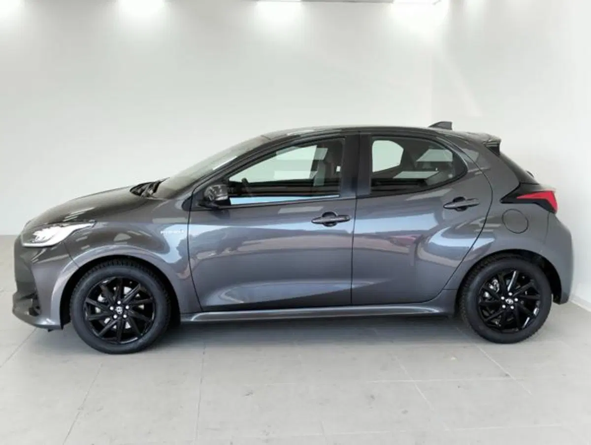 Toyota Yaris Cross usata a Como (6)