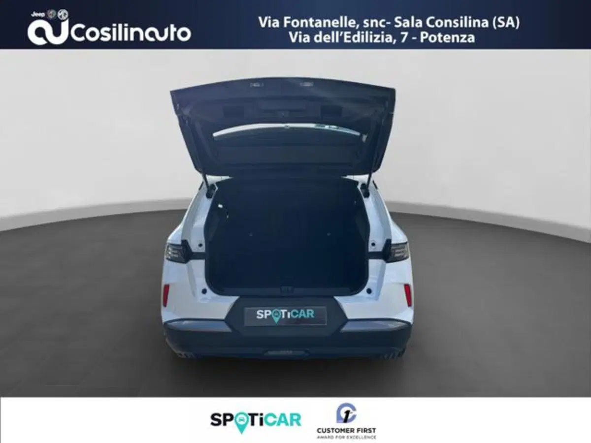 Opel Grandland nuova a Salerno (16)