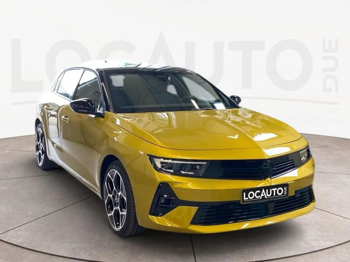 Opel Astra nuova a Torino (3)