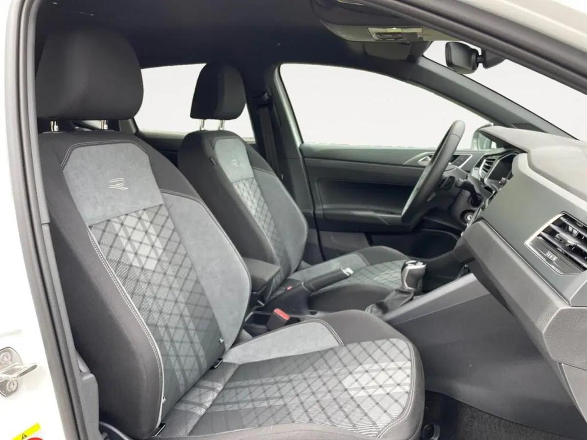 Volkswagen Polo nuova a Ravenna (9)
