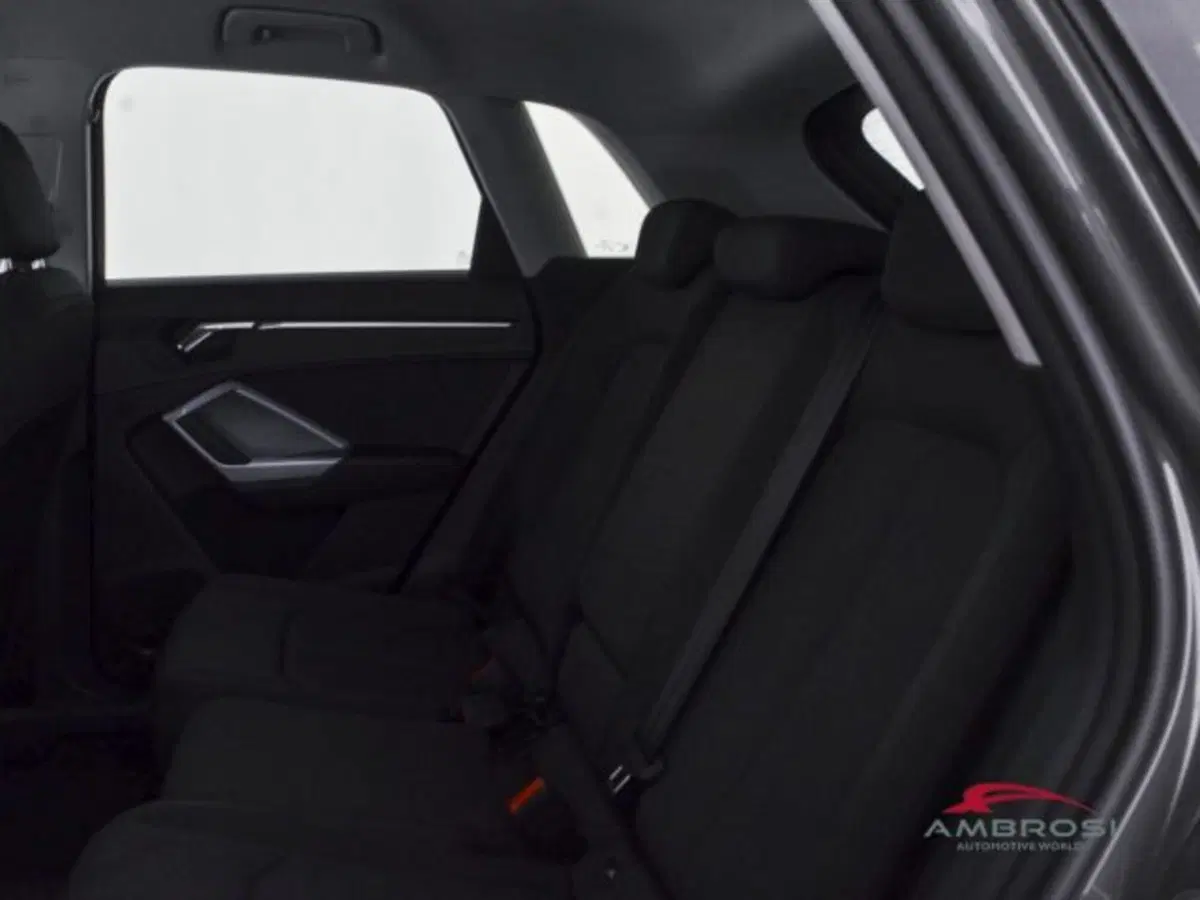 Audi Q3 Sportback usata a Perugia (10)
