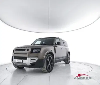 Land Rover Defender 110 3.0d i6 mhev X-Dynamic SE awd 200cv auto del 2022 usata a Corciano